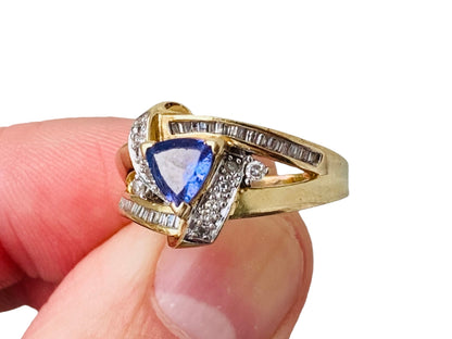 14ct Gold Tanzanite & Diamond Ring