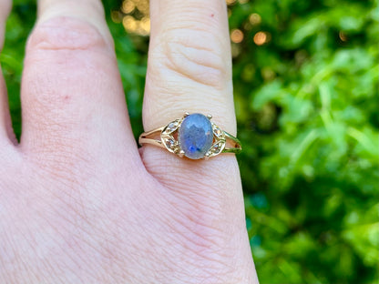 9ct Gold Labradorite & White Sapphire Ring
