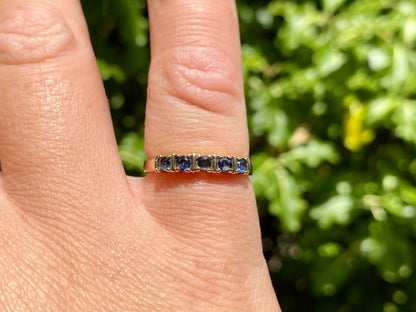 Vintage 9ct Gold Sapphire Ring