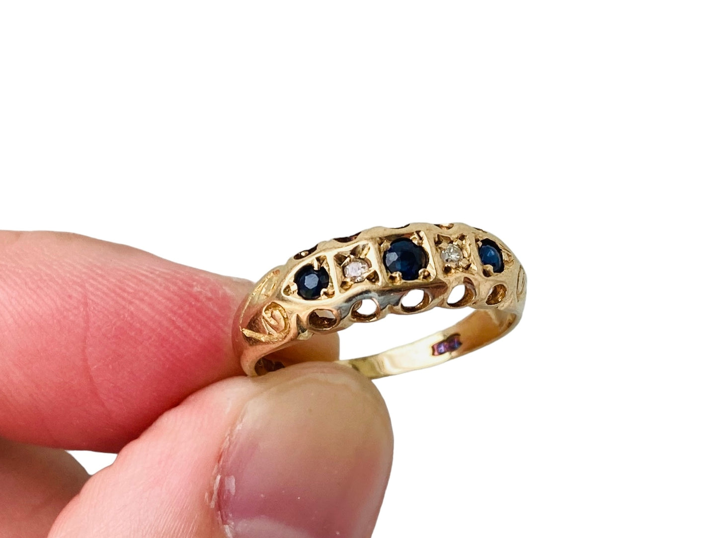 Vintage 9ct Gold Sapphire & Diamond Ring