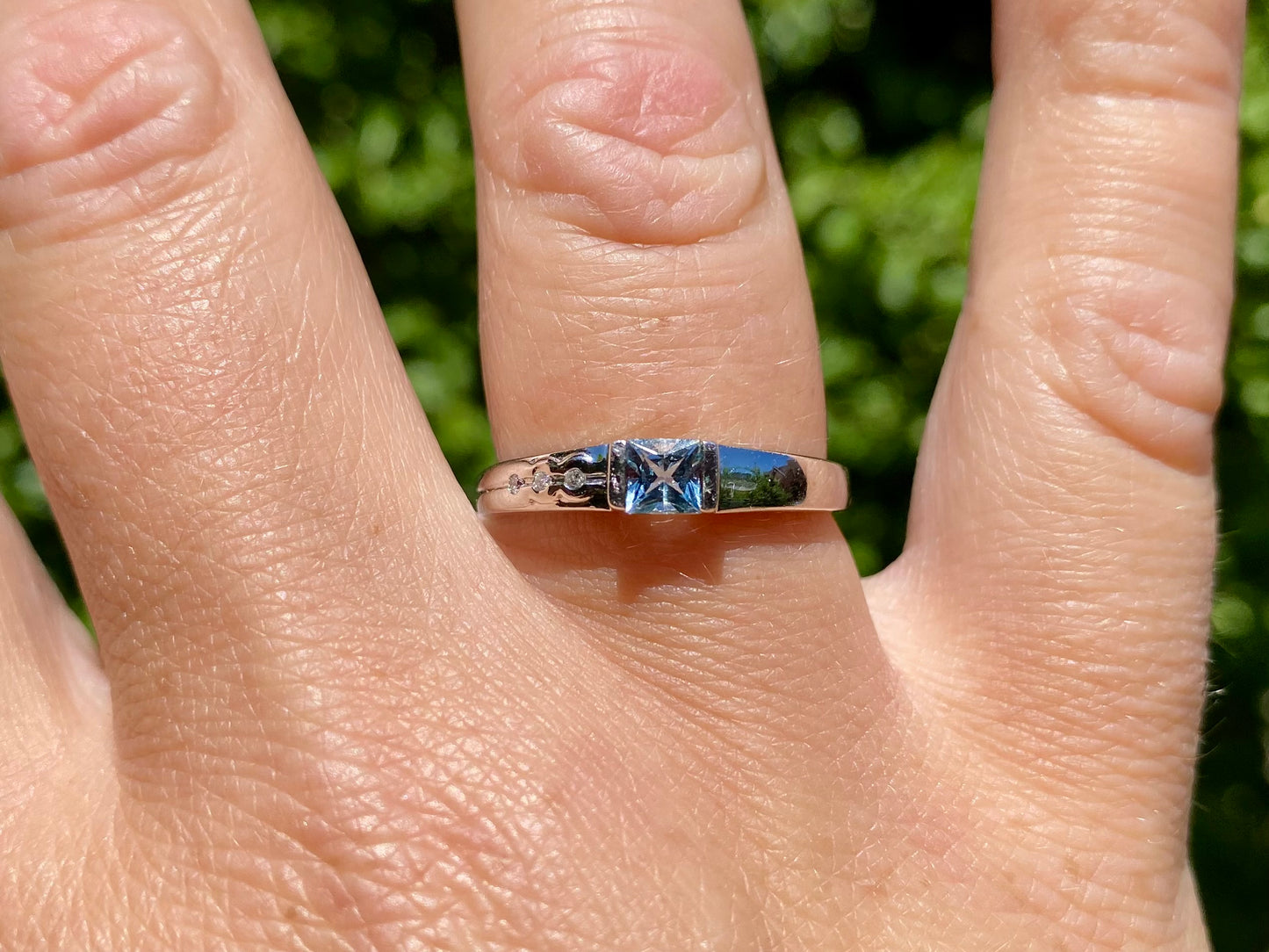 9ct Gold Topaz & Diamond Ring