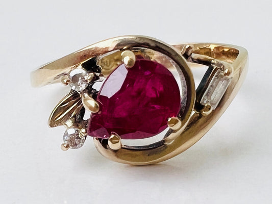 18ct Gold Ruby & Diamond Ring