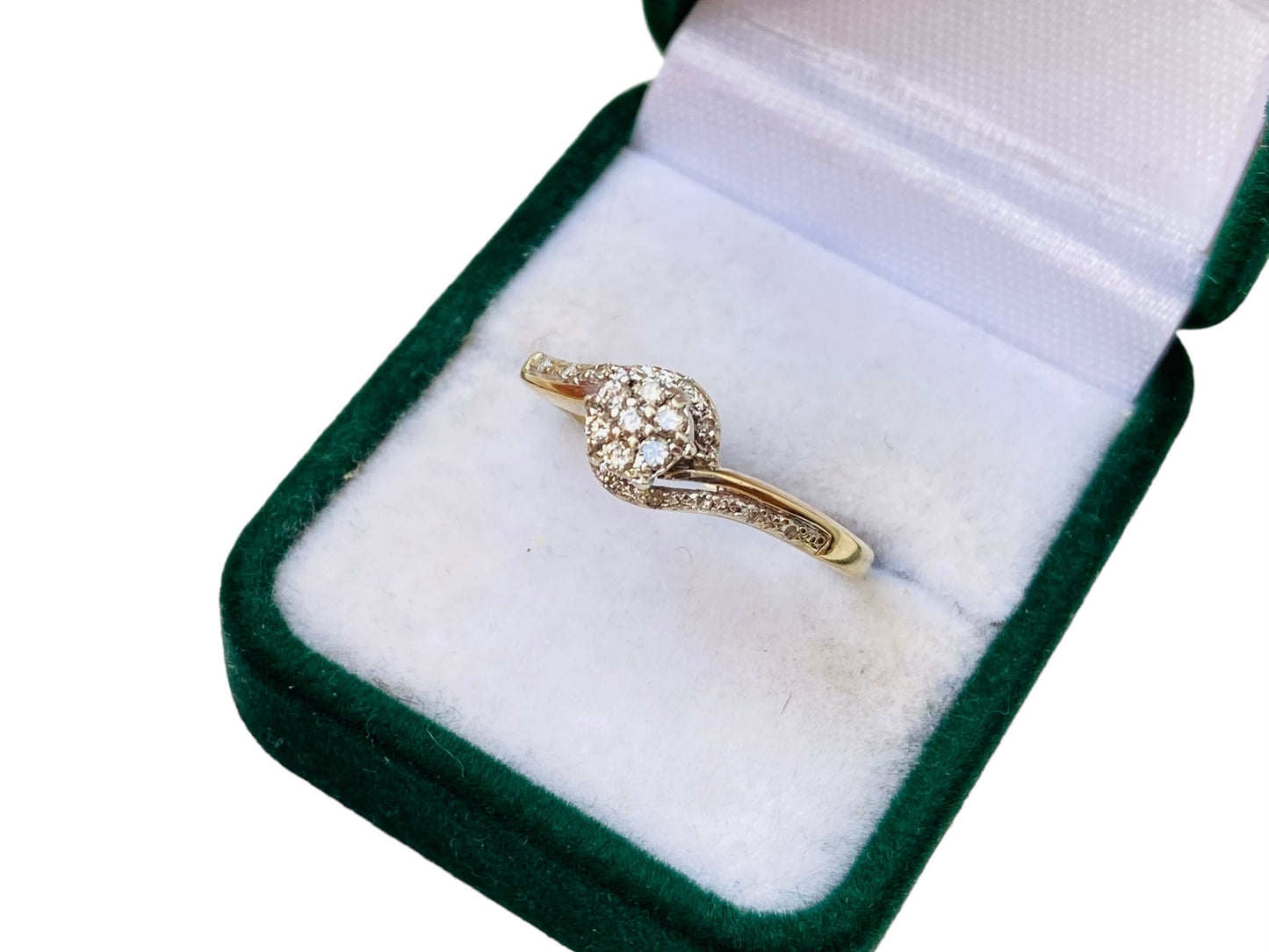 9ct Gold Diamond Ring