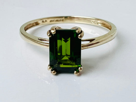 9ct Gold Diopside Ring