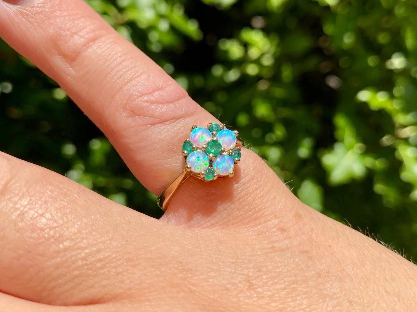 9ct Gold Emerald & Opal Ring