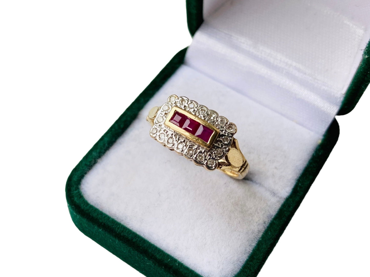 9ct Gold Ruby & Diamond Ring