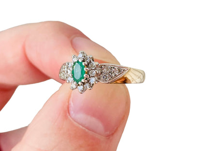 Vintage 9ct Gold Emerald & Diamond Ring