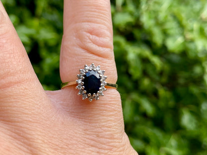 Vintage 9ct Gold Sapphire & Diamond Ring