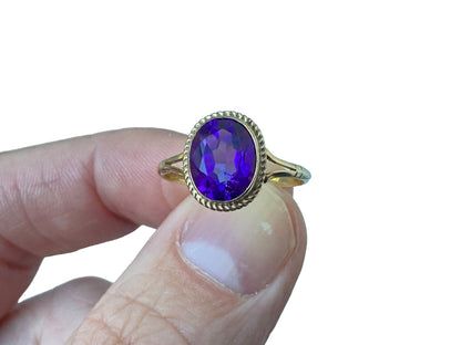 Vintage 9ct Gold Amethyst Ring