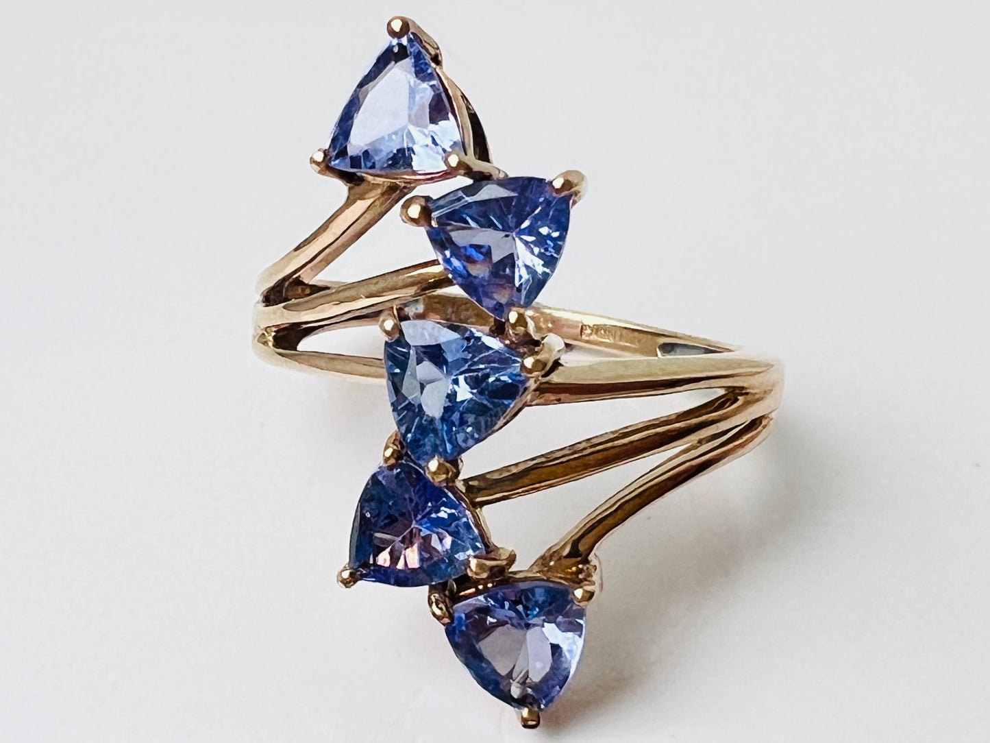 9ct Gold Tanzanite Ring