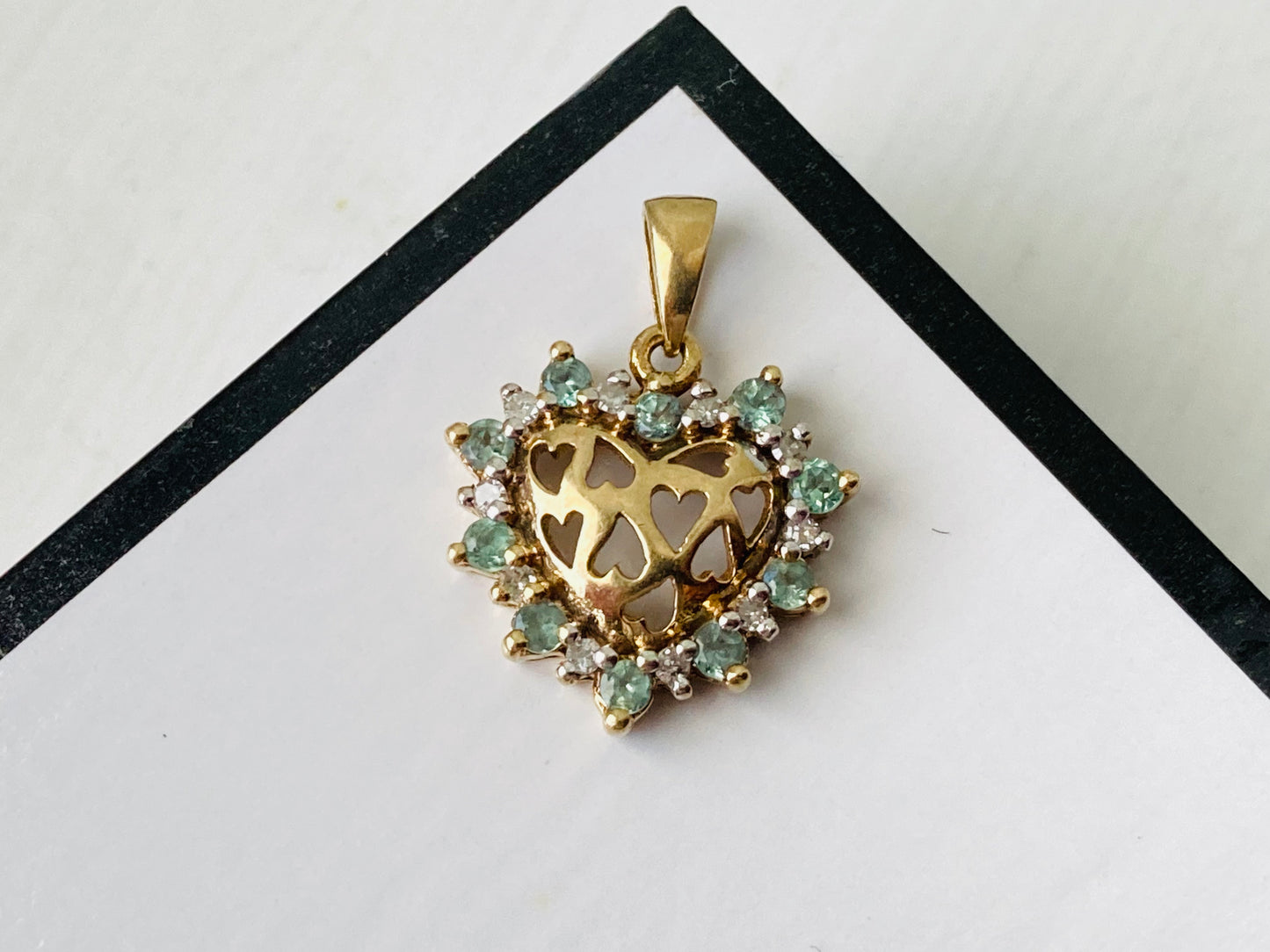 9ct Gold Emerald & Diamond Heart Pendant