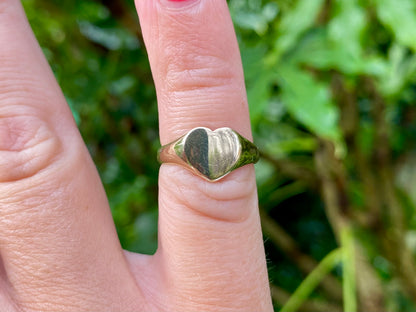 9ct Gold Heart Signet Ring