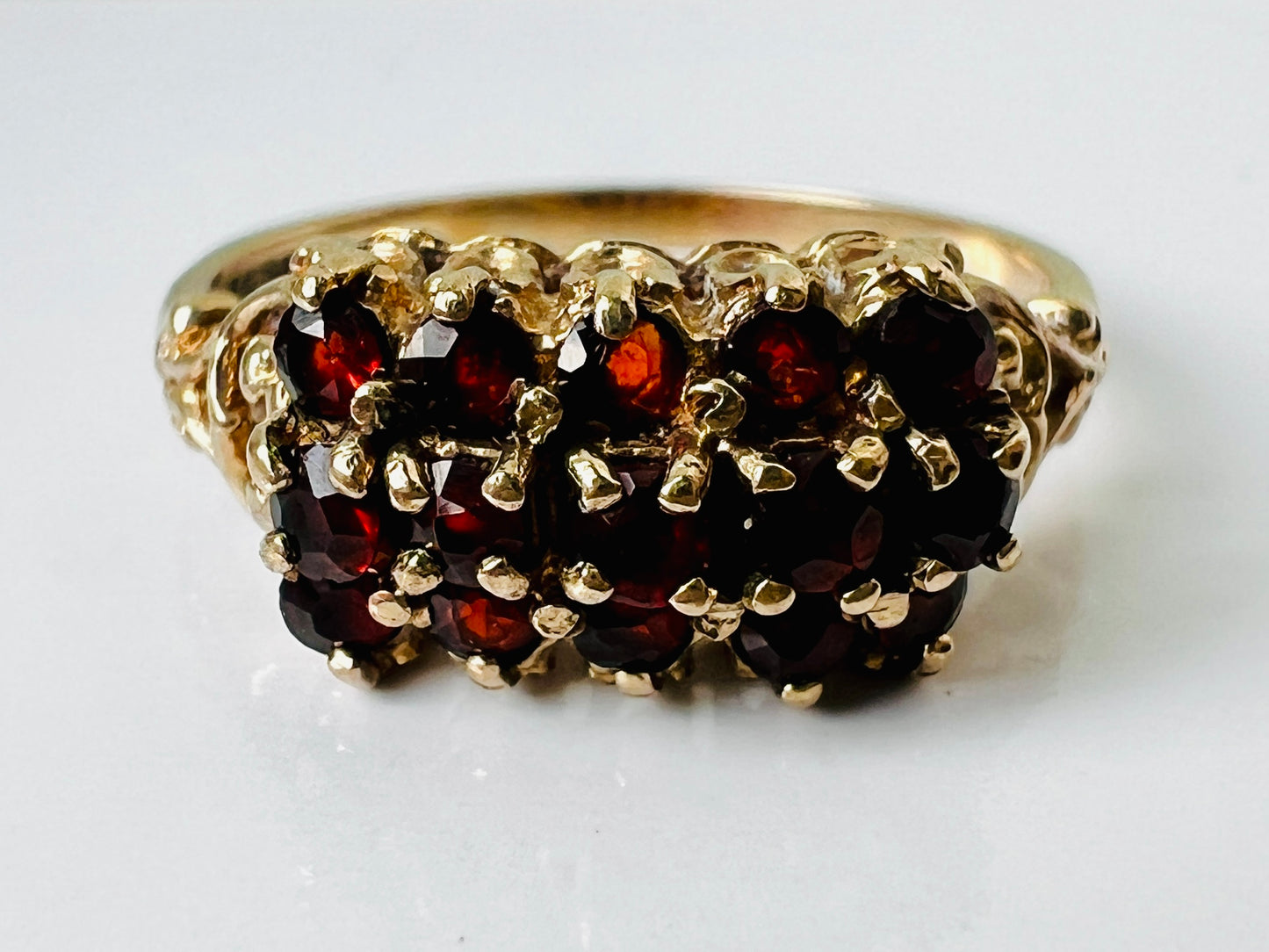 Vintage 9ct Gold Garnet Ring