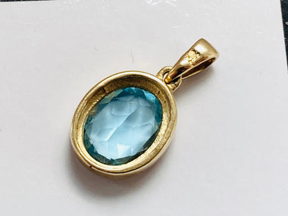 9ct Gold Topaz Pendant