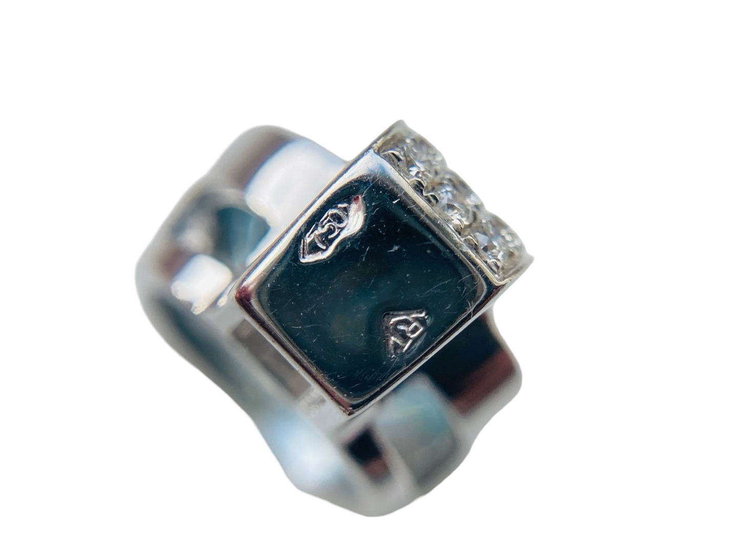 18ct Gold Aquamarine & Diamond Pendant