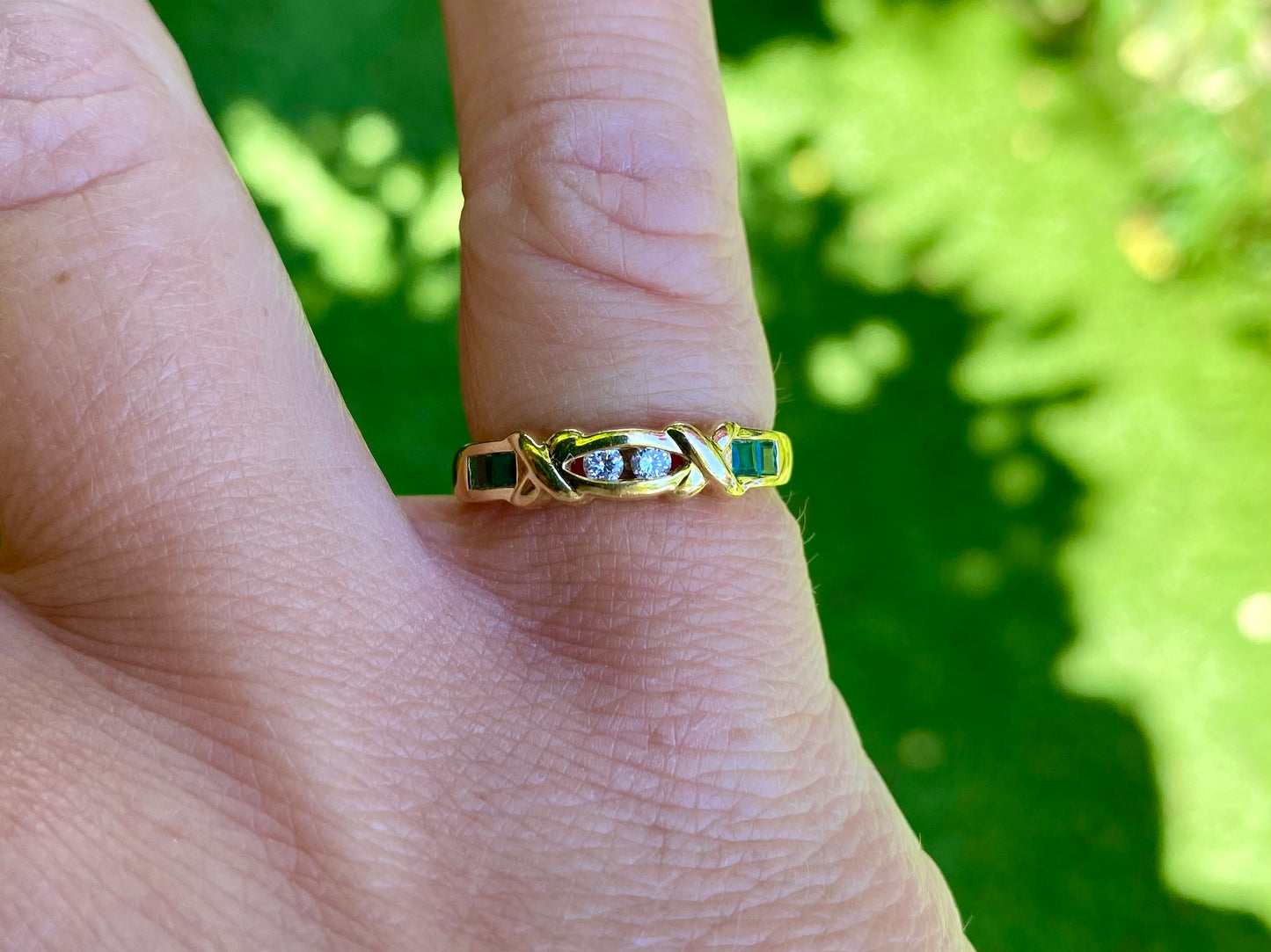 18ct Gold Emerald & Diamond Ring
