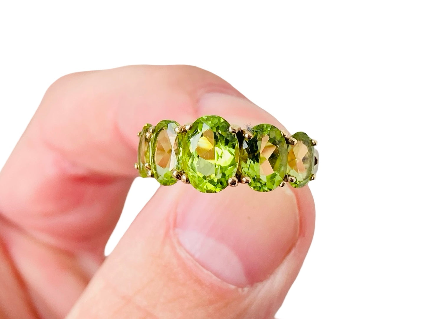 9ct Gold Peridot Ring