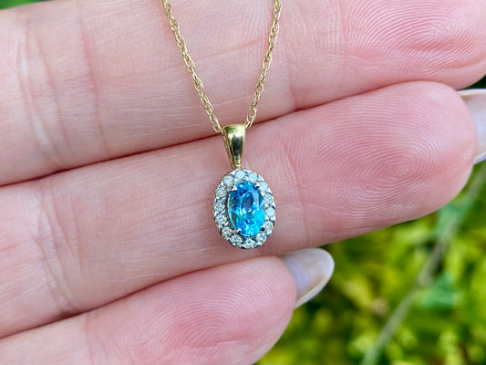 9ct Gold Topaz Pendant With Necklace