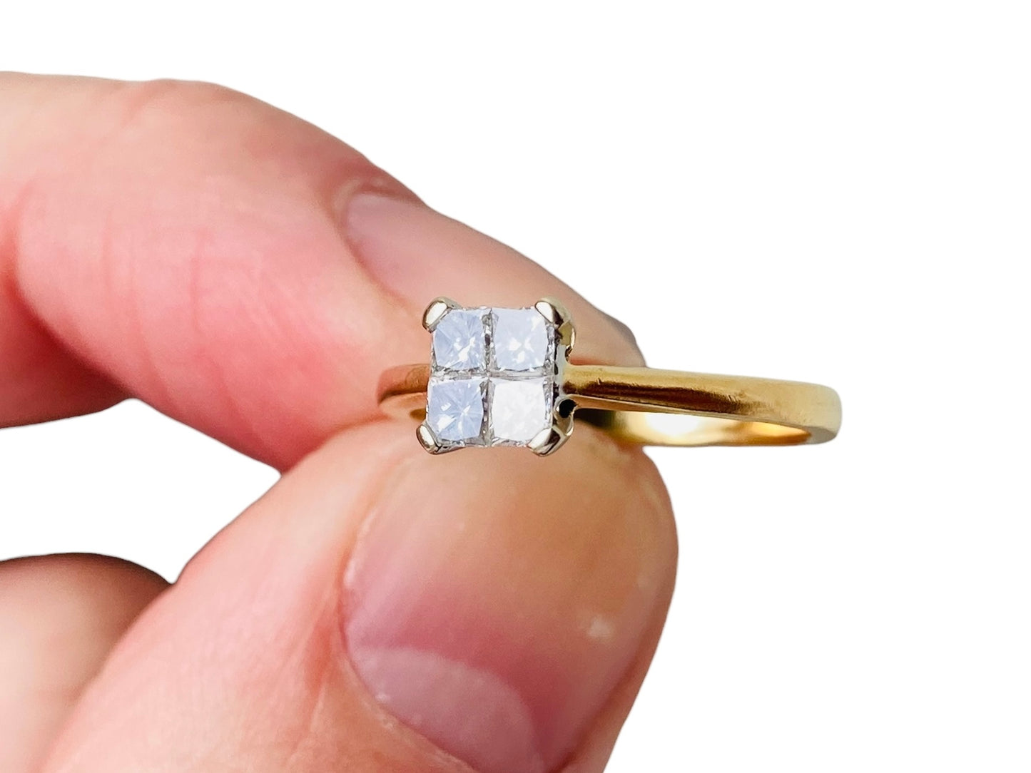 18ct Gold Diamond Ring