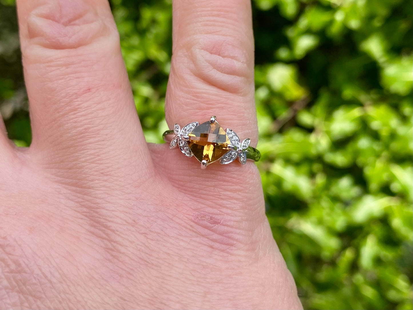 9ct Gold Citrine & Diamond Ring