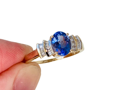 9ct Gold Tanzanite & Diamond Ring