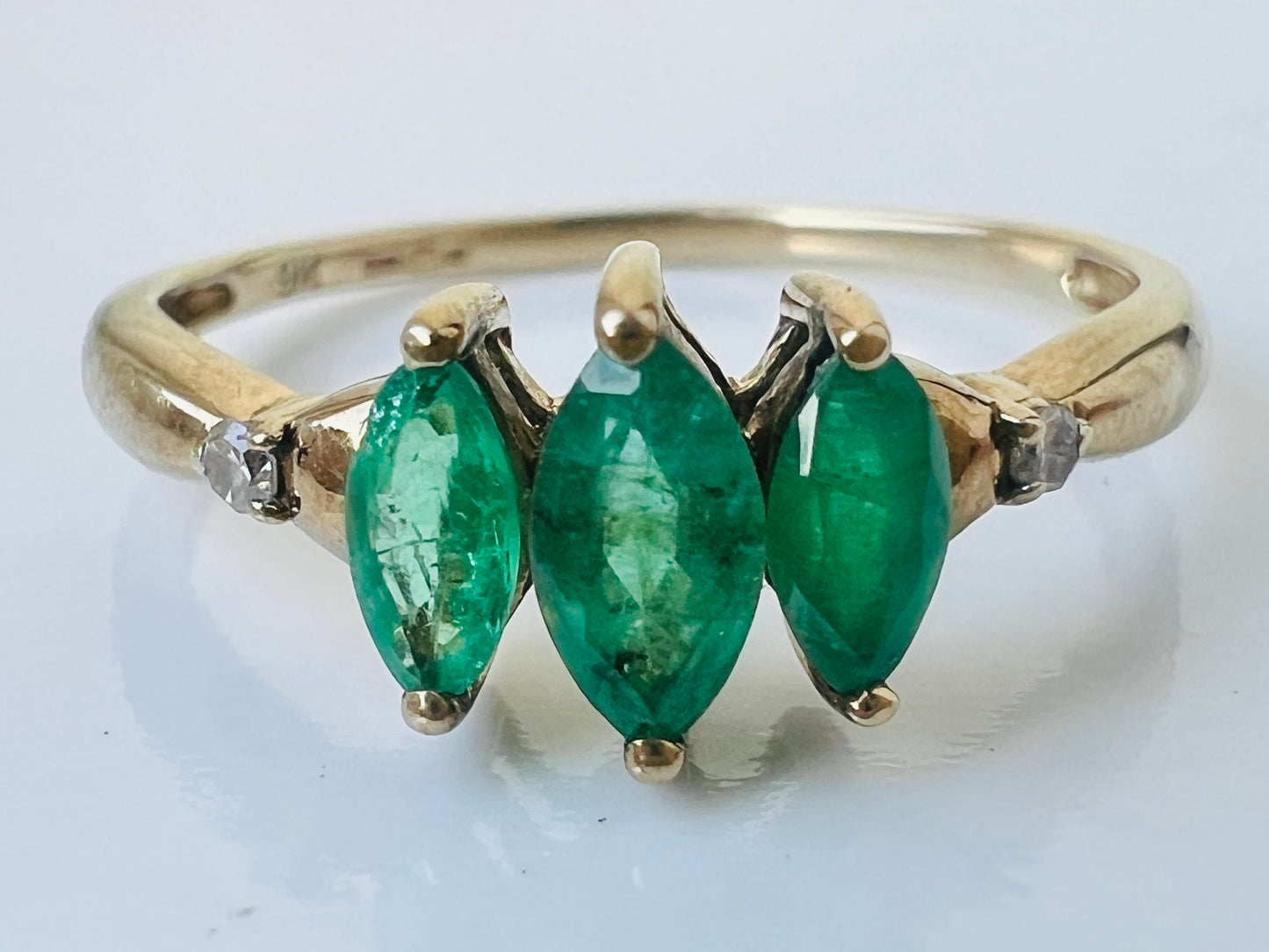 9ct Gold Emerald & Diamond Ring
