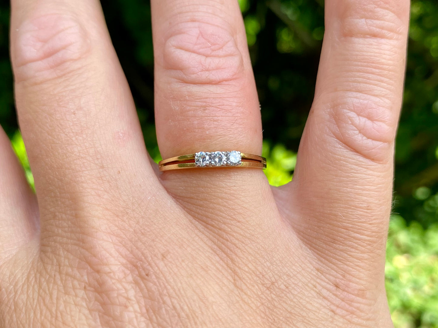 Vintage 18ct Gold Three-Stone Diamond Ring