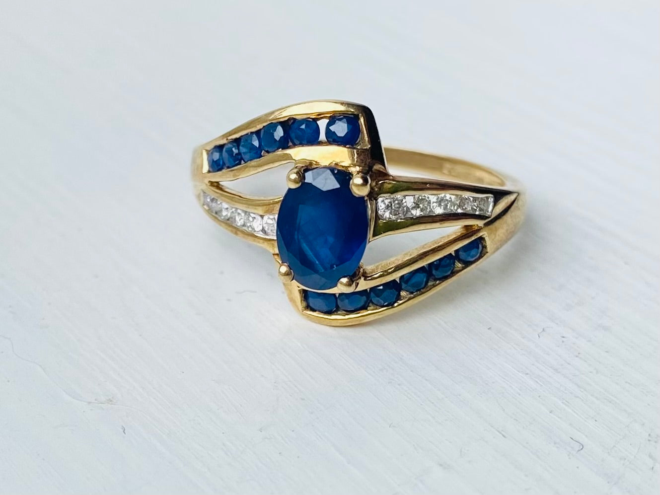 9ct Gold Sapphire & Diamond Ring