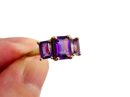9ct Gold Amethyst Ring