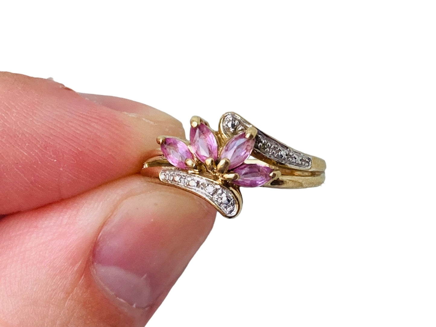 9ct Gold Pink Sapphire & Diamond Ring