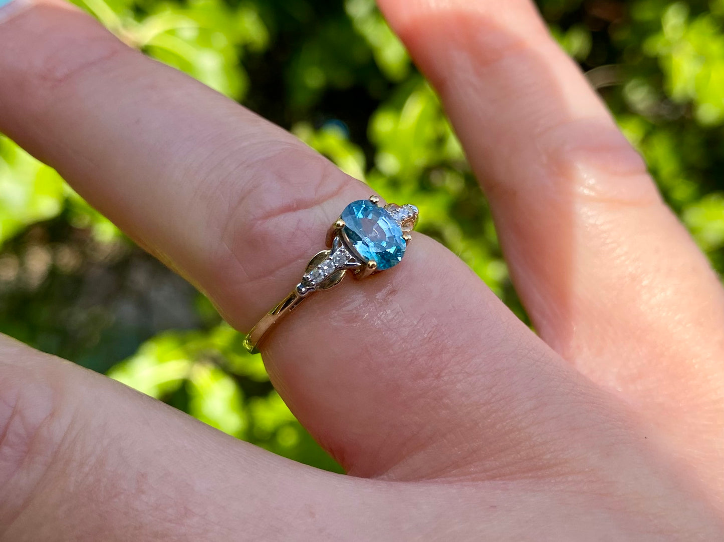 9ct Gold Topaz & Diamond Ring