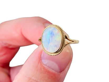 Vintage 9ct Gold Opal Ring