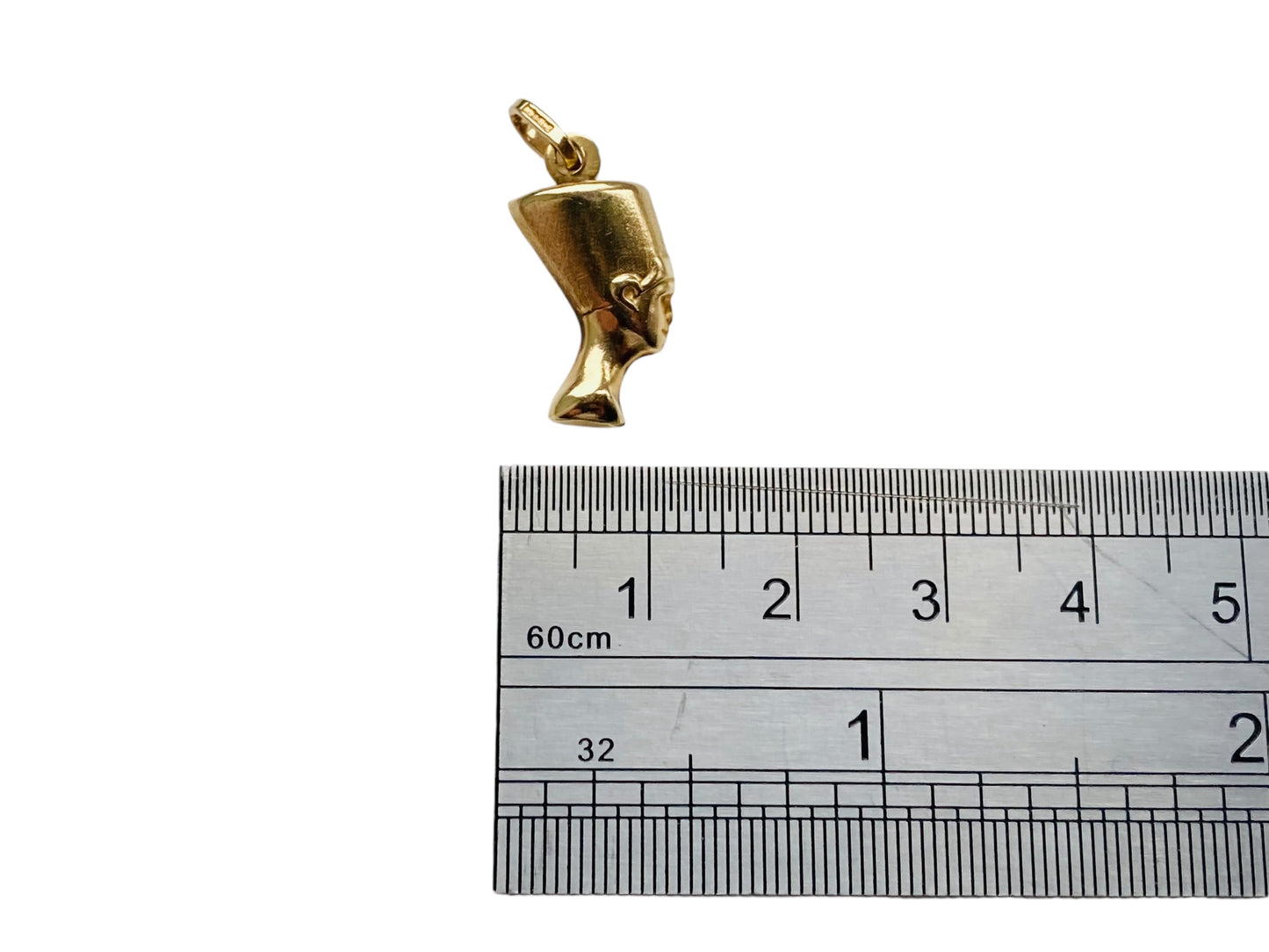 Vintage 9ct Gold Nefertiti Pendant