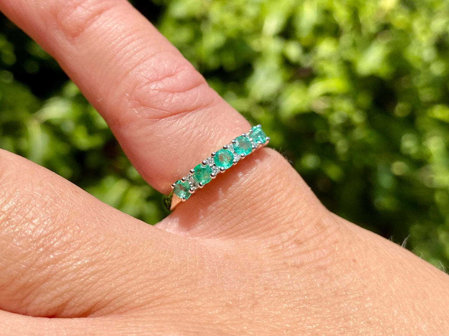 9ct Gold Emerald & Diamond Ring
