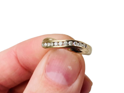 9ct Gold Diamond Ring