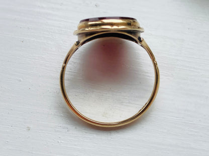 Vintage 9ct Gold Carnelian Ring