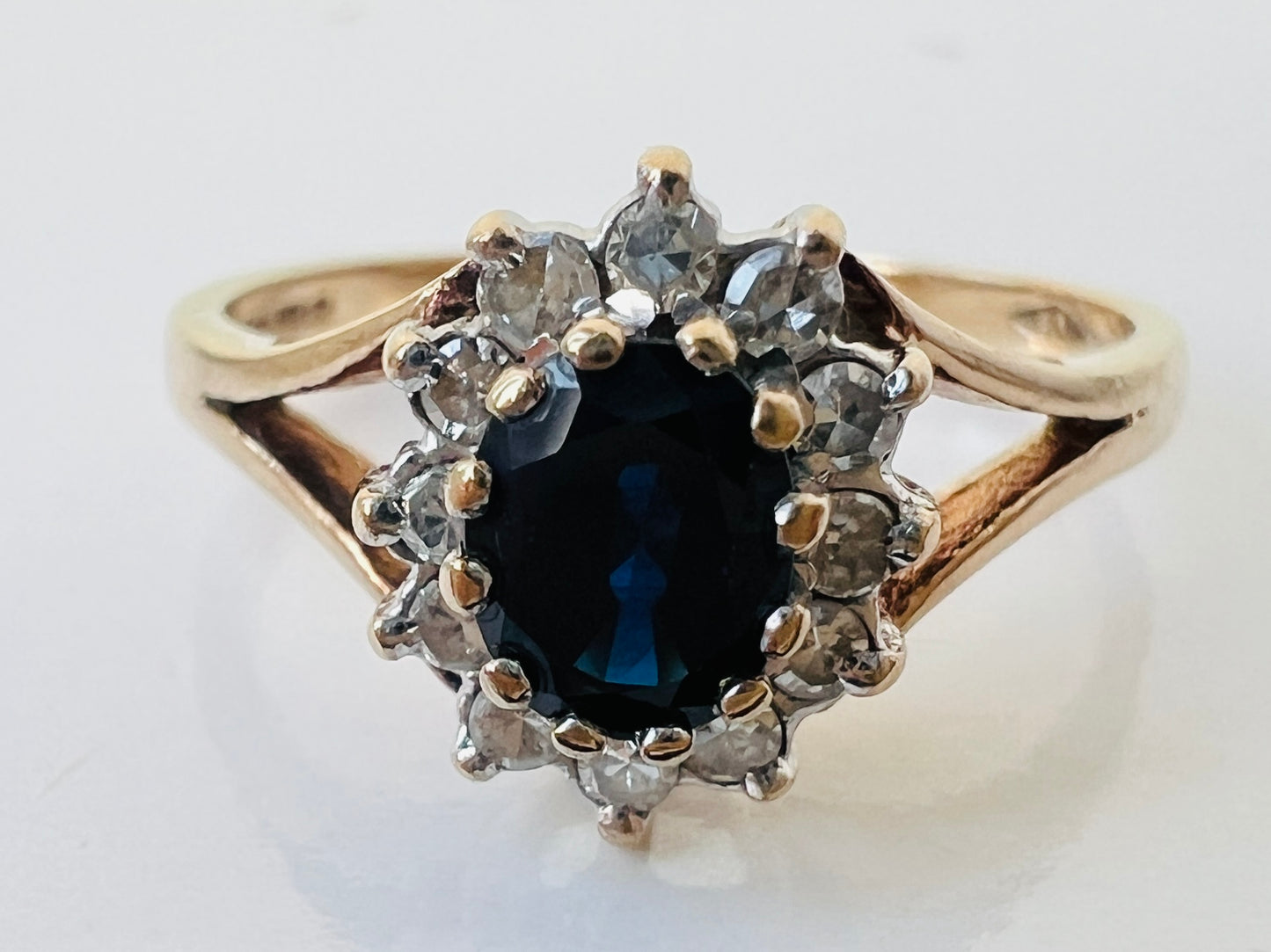 Vintage 9ct Gold Sapphire & Diamond Ring