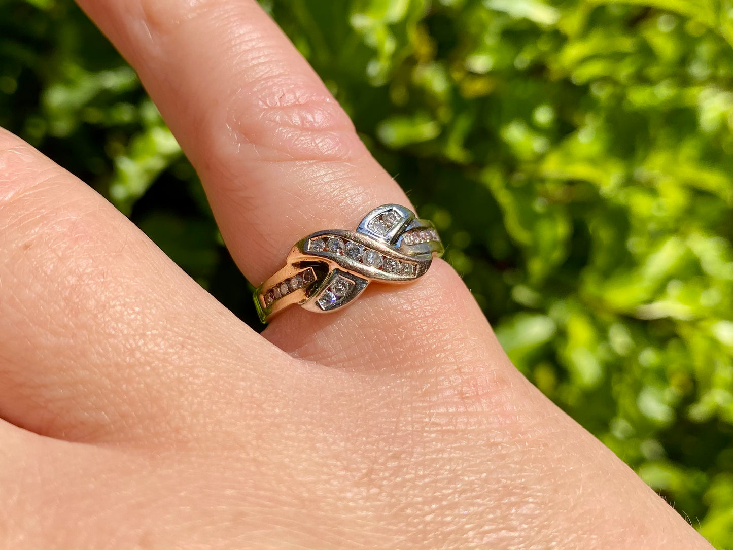 9ct Gold Diamond Cross-Over Ring