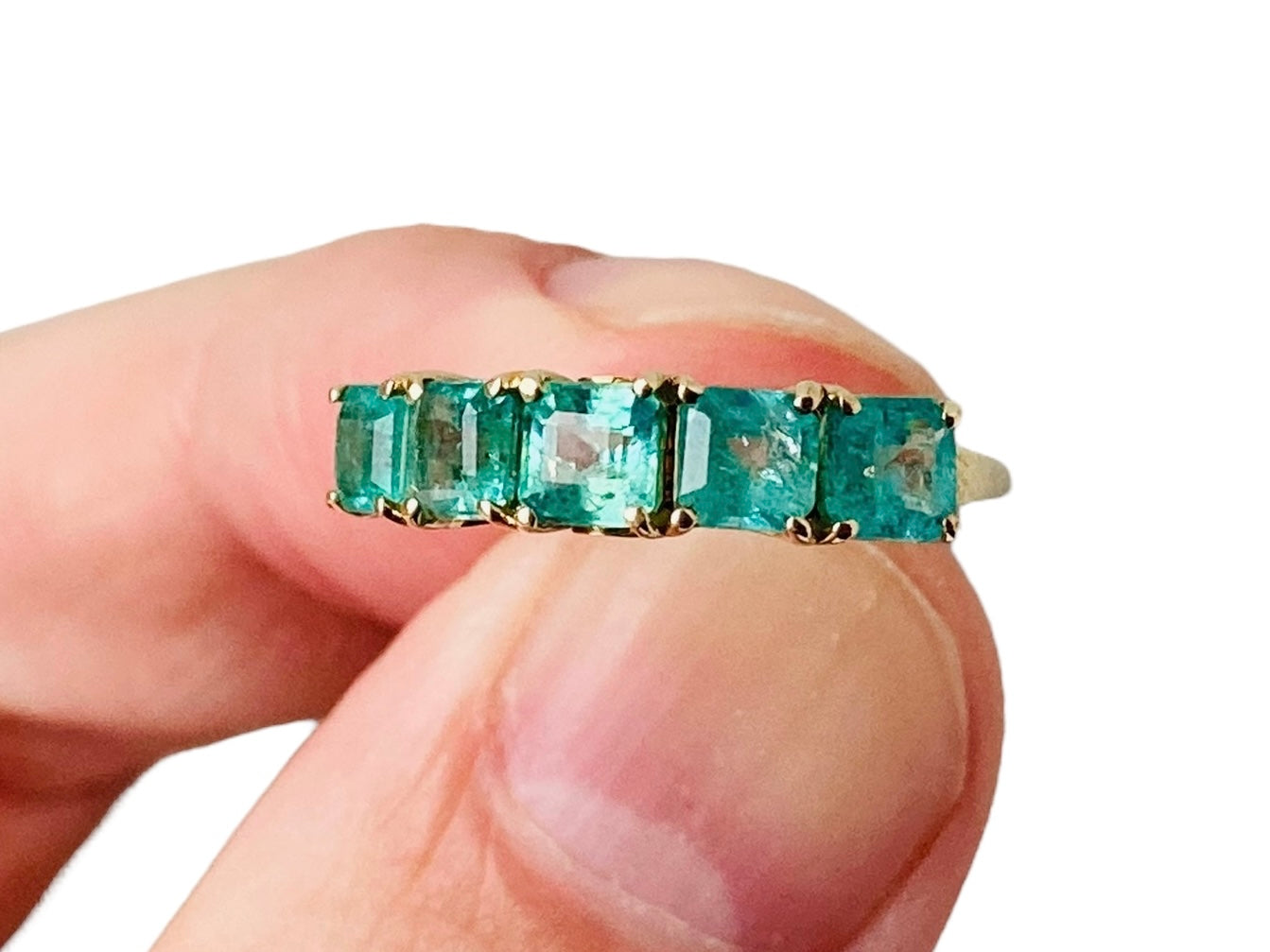9ct Gold Emerald & Diamond Ring