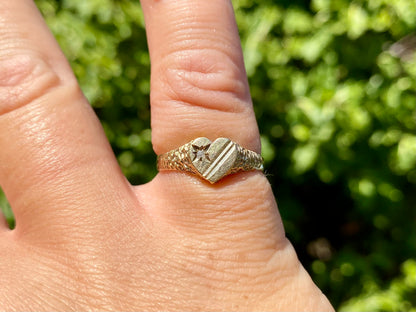 Vintage 9ct Gold Heart Diamond Signet Ring