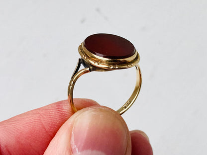 Vintage 9ct Gold Carnelian Ring