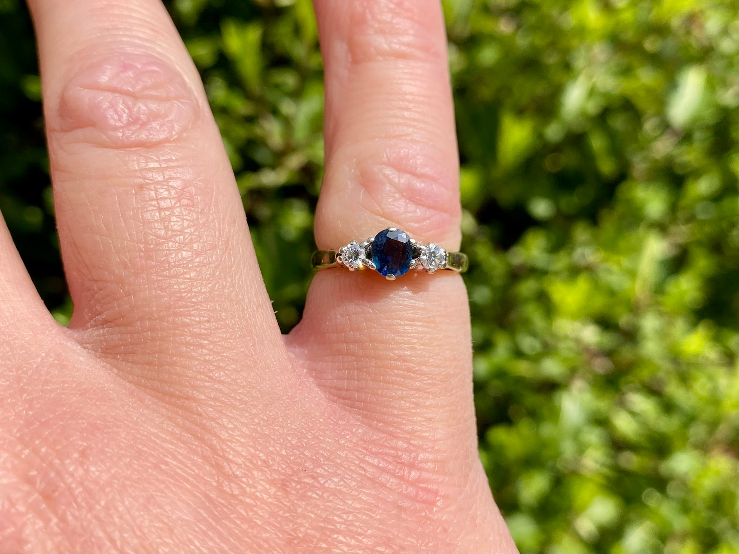 Vintage 9ct Gold Sapphire & Diamond Ring
