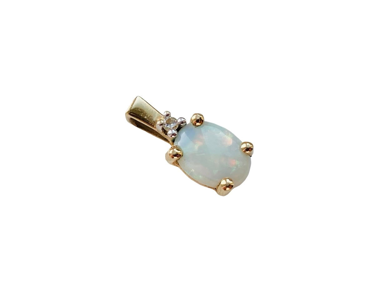 10ct Gold Opal & Diamond Pendant