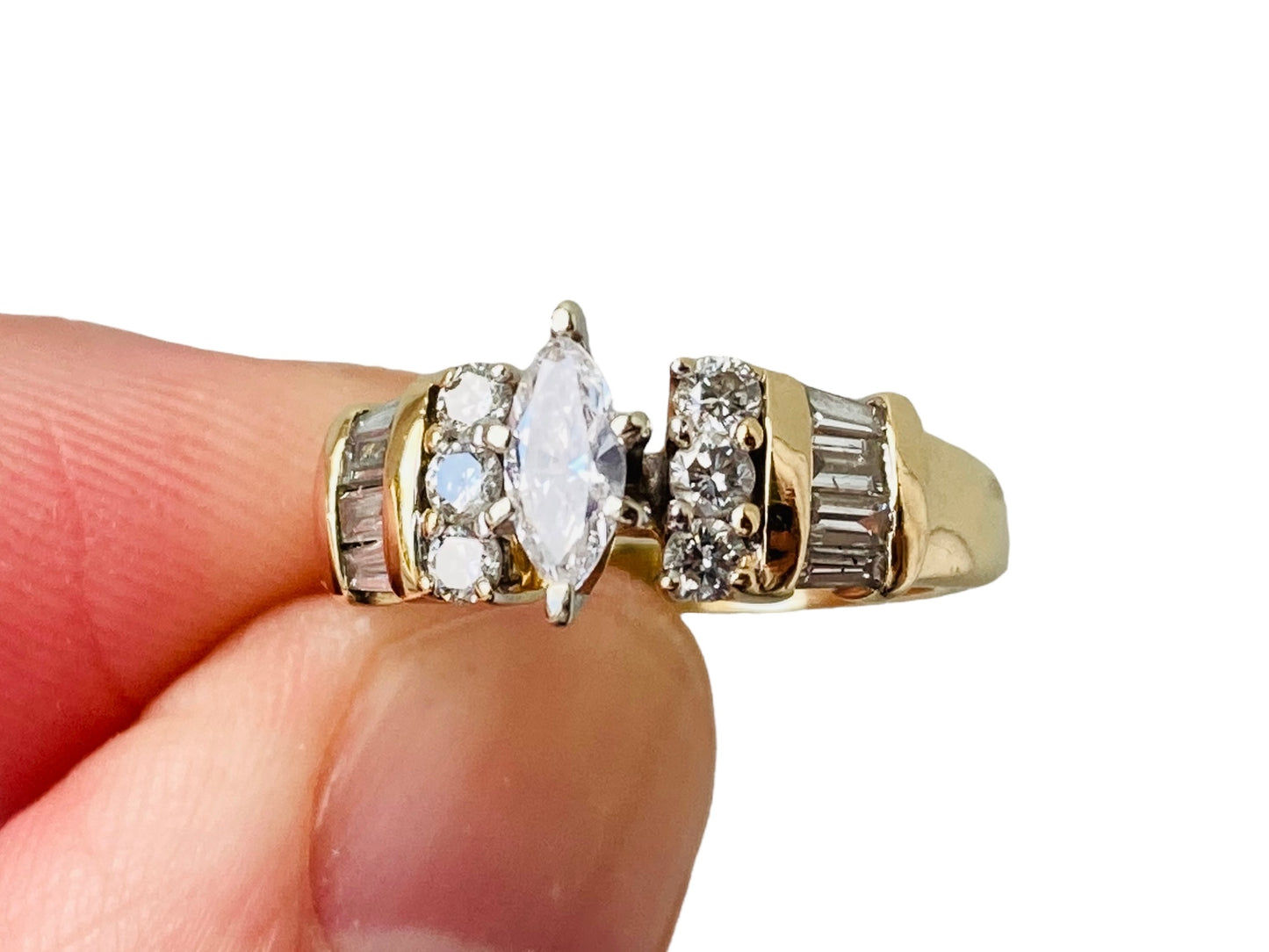 14ct Gold Diamond Ring