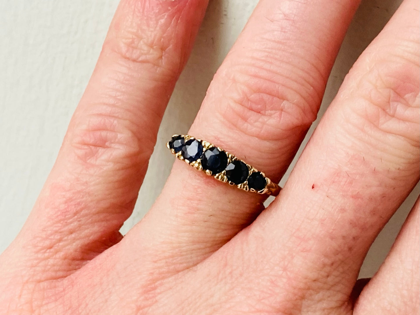 Vintage 9ct Gold Sapphire Ring