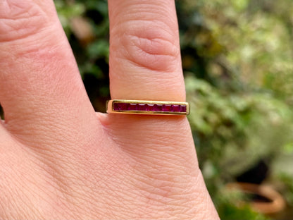 Vintage 18ct Gold Ruby Ring