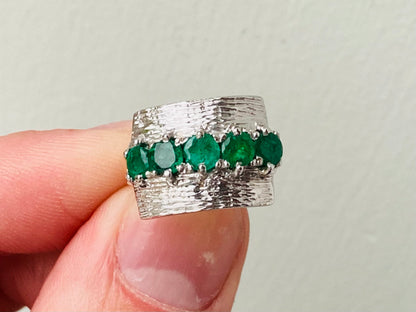 18ct Gold Emerald Ring