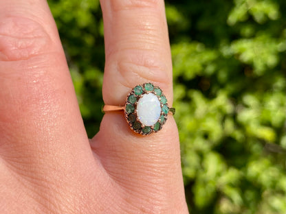 Vintage 9ct Gold Emerald & Opal Ring