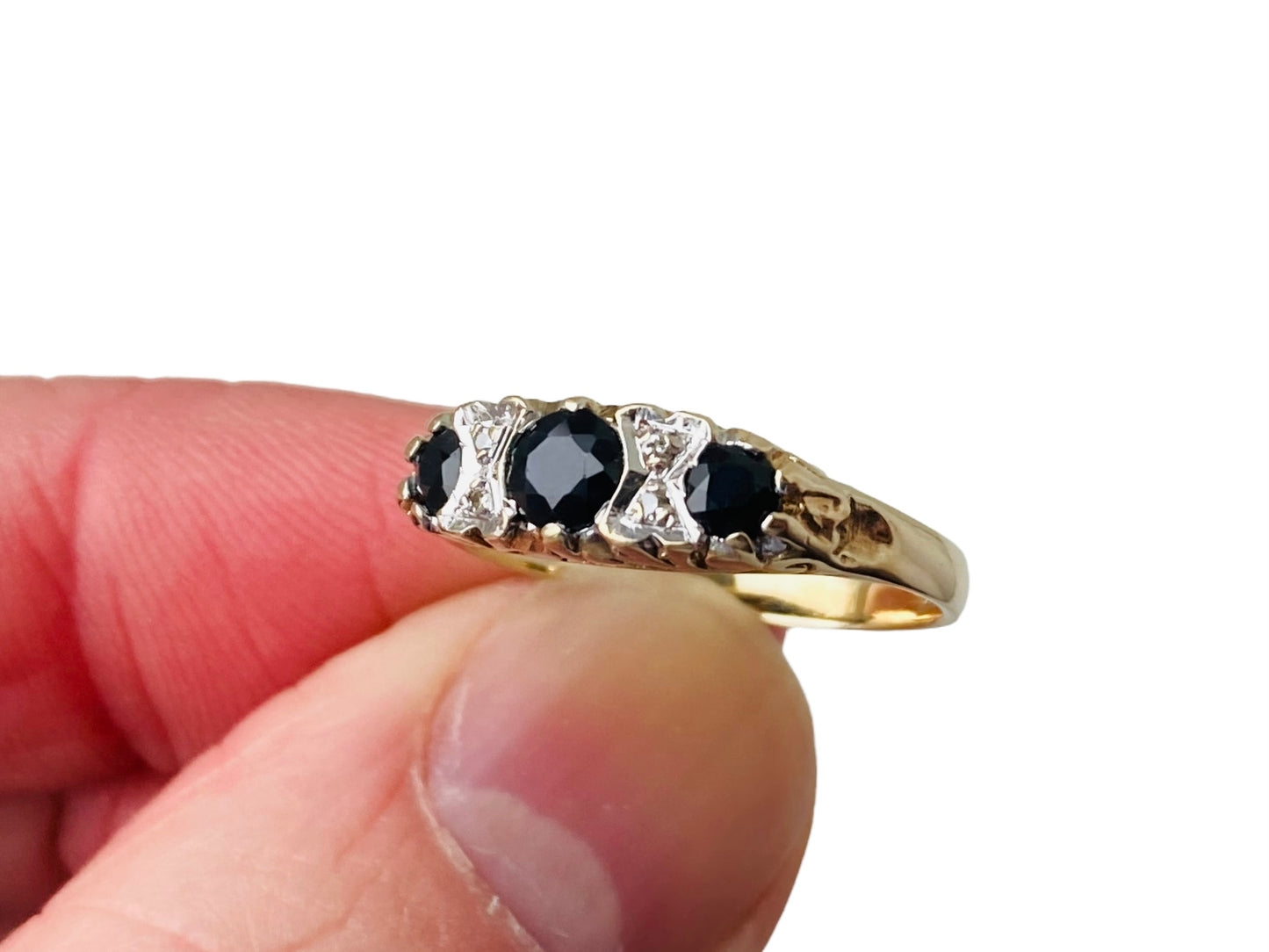 Vintage 9ct Gold Sapphire & Diamond Ring