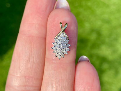 9ct Gold Diamond Cluster Pendant